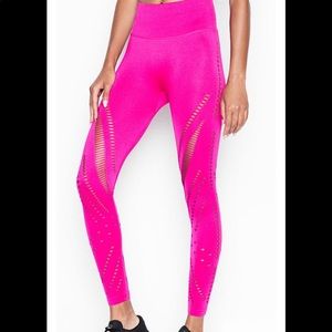 Victoria’s Secret high rise leggings 💕 NWOT